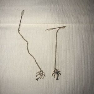 Dangling palm tree earrings